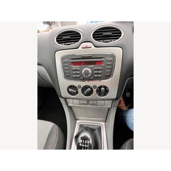 Ford Focus - 2.0 TDCi Zetec 5dr