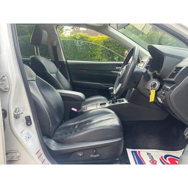 Subaru Legacy - 2.0D SE Sport Tourer 4WD Euro 5 5dr
