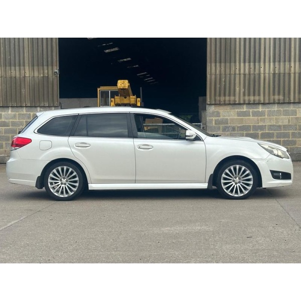 Subaru Legacy - 2.0D SE Sport Tourer 4WD Euro 5 5dr