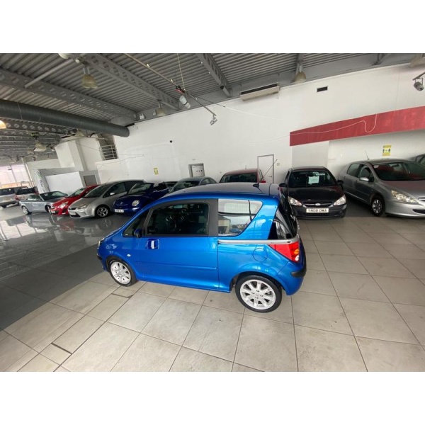 Peugeot 1007 - 1.6 16v Sport 3dr