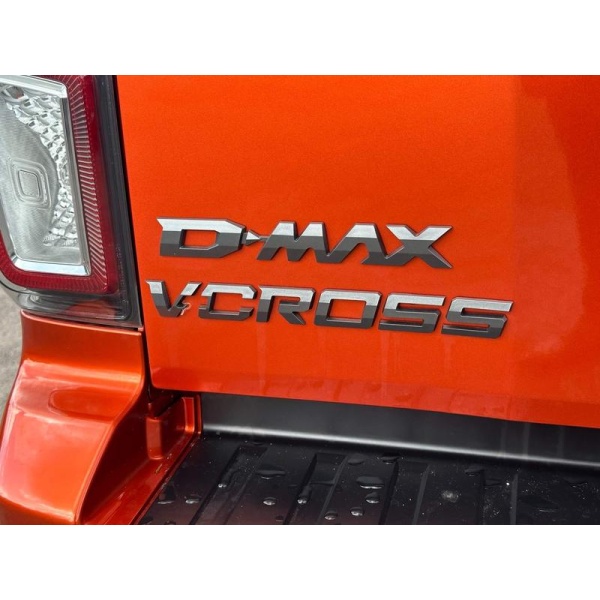 Isuzu D-max - 1.9 TD V-Cross Auto 4WD Euro 6 (s/s) 4dr