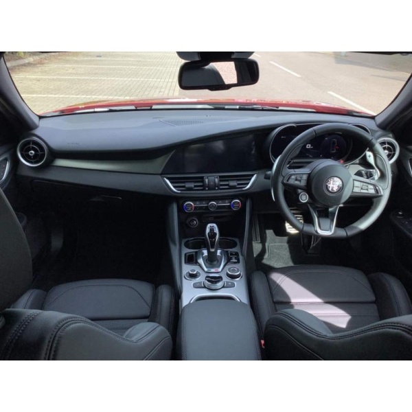 Alfa Romeo Giulia - 2.0 Turbo Petrol 280hp Veloce 4dr