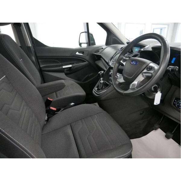 Ford Tourneo Connect - 1.6 TDCI 115 BHP TITANIUM EDITION 5 SEATER ( PAN ROOF ) 5dr