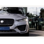 Jaguar XE - 2.0 D200 MHEV R-Dynamic SE Black Auto Euro 6 (s/s) 4dr
