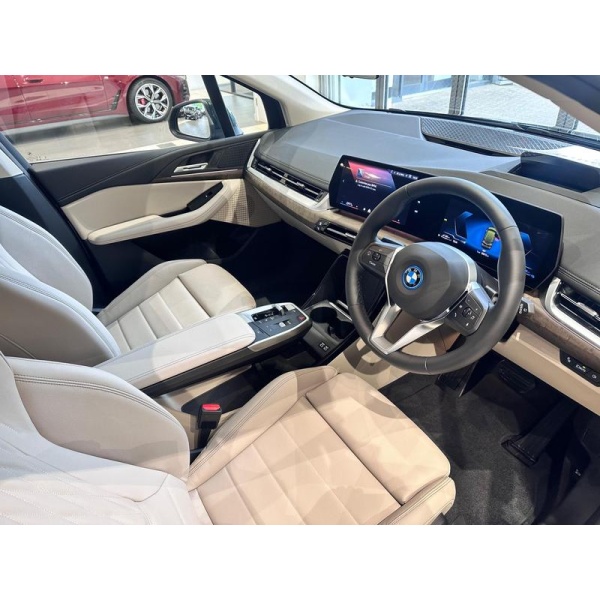 BMW 2 Series Active Tourer - 1.5 225xe 16.3kWh Luxury DCT 4WD Euro 6 (s/s) 5dr