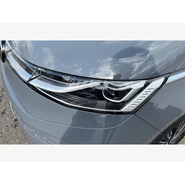 Volkswagen Multivan - 1.4 TSI 13kWh Style DSG L2 Euro 6 (s/s) 5dr