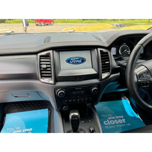 Ford Ranger - WILDTRACK AUTO 3.2TDCi 4x4 *AIRCON*SATNAV*SENSORS*HEAT PACK*LEATHER*HEAT PACK*ALLOYS* EXCELLENT VALUE AND EXTRAS