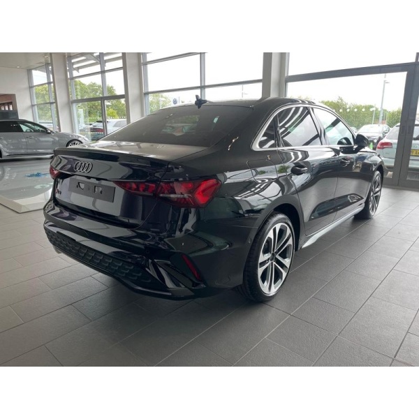Audi A3 - 1.5 TFSI 35 S line S Tronic Euro 6 (s/s) 4dr
