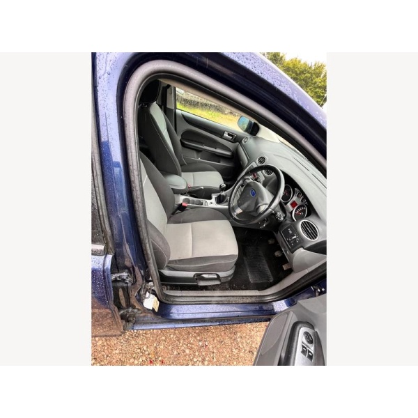 Ford Focus - 2.0 TDCi Zetec 5dr