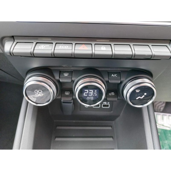 Renault Clio - 1.0 TCe evolution Euro 6 (s/s) 5dr