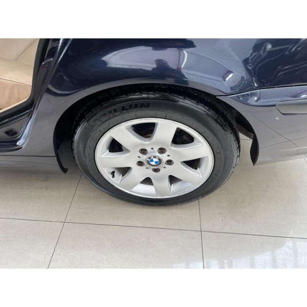 BMW 3 Series - 2.2 320i SE 4dr