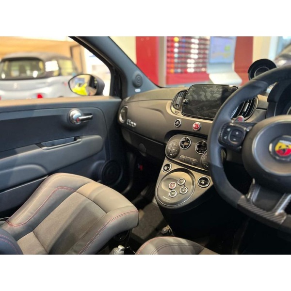 Abarth 695C - 1.4 T-Jet Competizione Cabrio Auto Euro 6 2dr