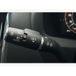 Jaguar XE - 2.0 D200 MHEV R-Dynamic SE Black Auto Euro 6 (s/s) 4dr
