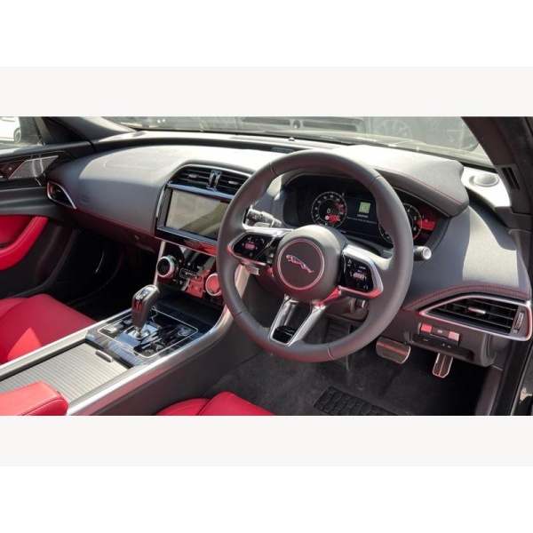 Jaguar XE - 2.0 P250i R-Dynamic HSE Black Auto Euro 6 (s/s) 4dr