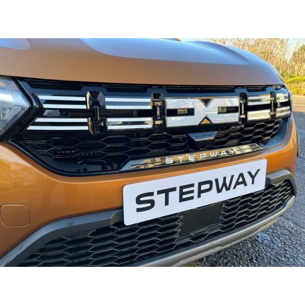 Dacia Sandero - Stepway Essential TCe 90 MY23 1.0 5dr