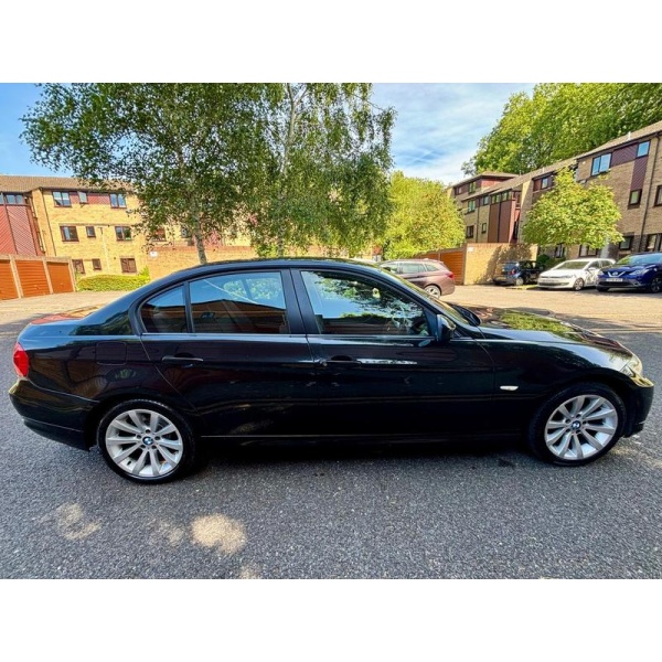 BMW 3 Series - 2.0 318i SE Steptronic Euro 5 4dr