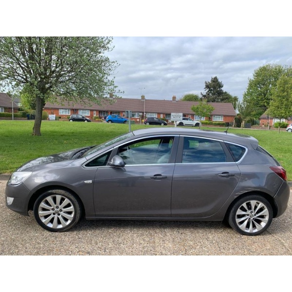 Vauxhall Astra - 1.6 16v Elite Auto Euro 5 5dr