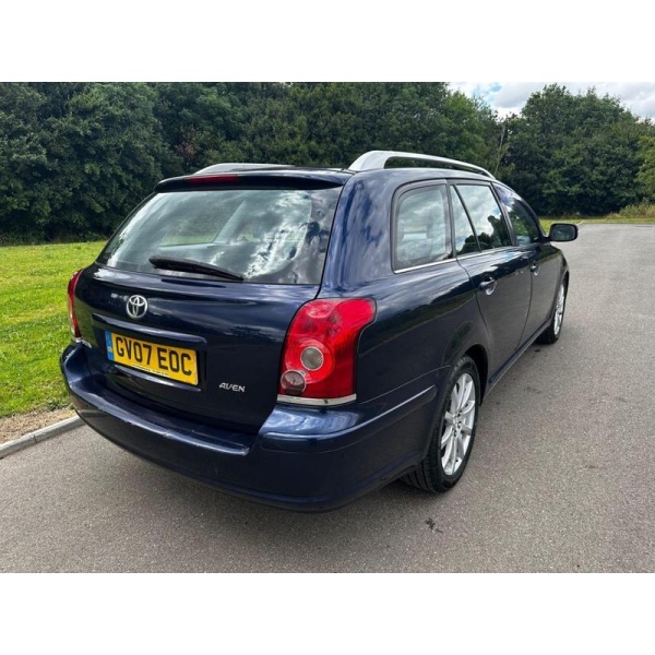 Toyota Avensis - 2.0 T SPIRIT VVT-I 145 BHP AUTOMATIC 5DR ESTATE