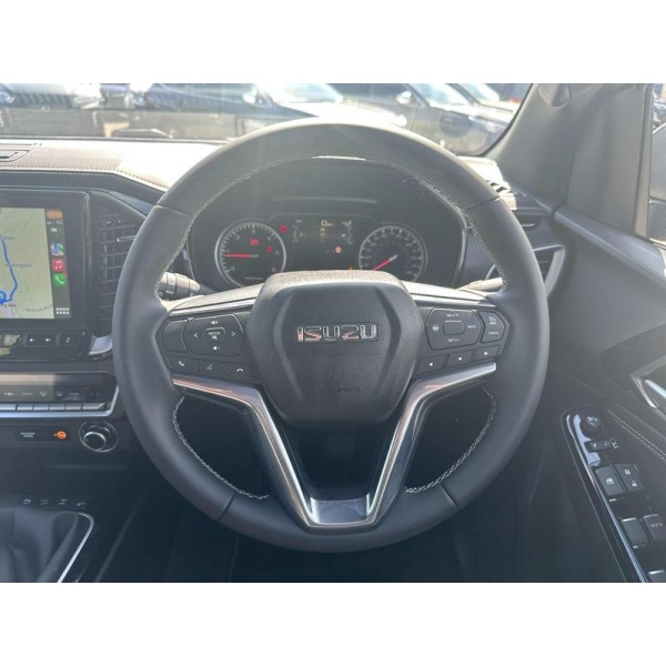 Isuzu D-max - 1.9 TD V-Cross Auto 4WD Euro 6 (s/s) 4dr