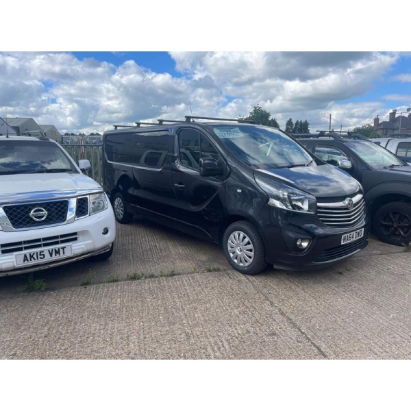 Nissan Navara - 2.5 dCi Outlaw 4dr