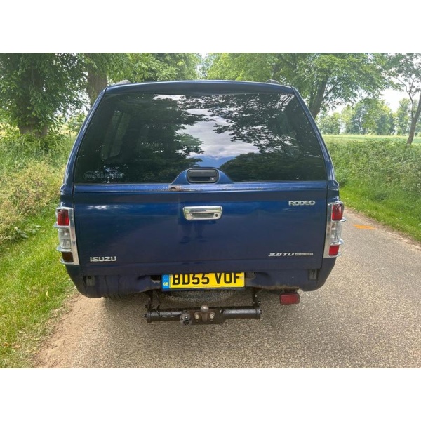 Isuzu Rodeo - 3.0 TD Denver Max LE Pickup 4dr Diesel Manual 4WD (243 g/km, 129 bhp)