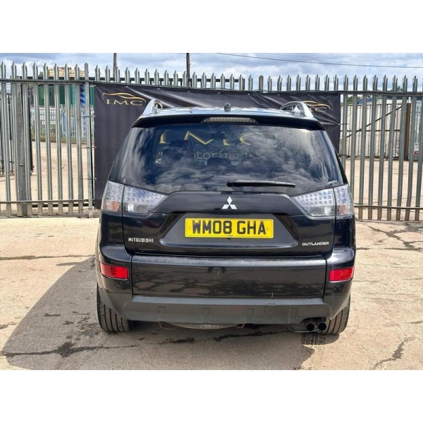 Mitsubishi Outlander - 2.0 DI-DC Warrior 4WD Euro 4 5dr
