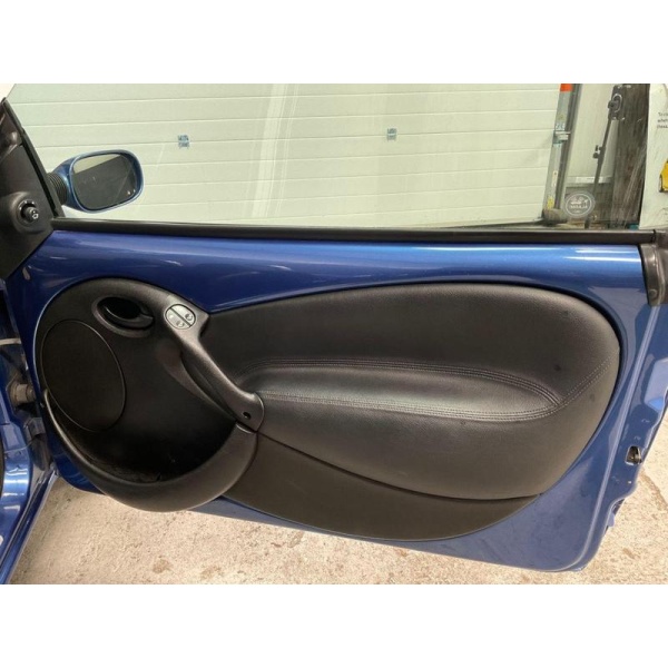 Ford Street KA - 1.6 8V LUXURY 2d 94 BHP