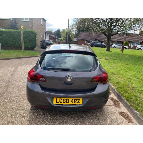 Vauxhall Astra - 1.6 16v Elite Auto Euro 5 5dr
