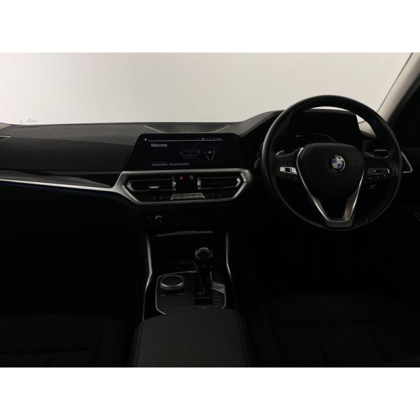 BMW 3 Series - 2.0 330e 12kWh SE Pro Plug-in (292 ps) 4dr