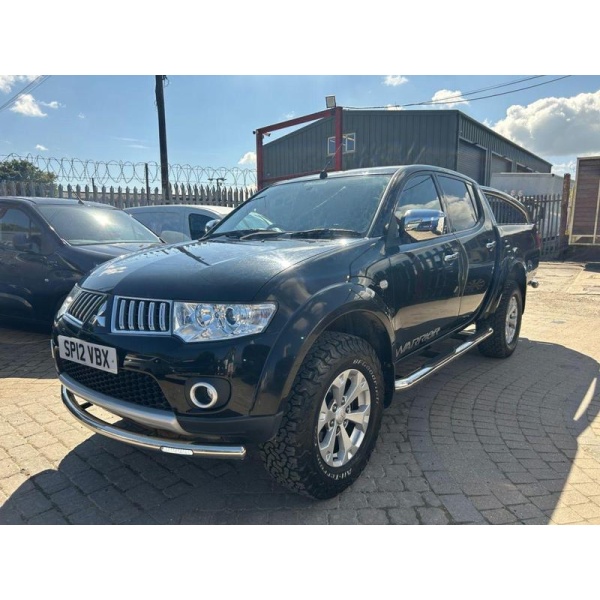 Mitsubishi L200 - 2.5 DI-D 4X4 WARRIOR LB DCB 175 BHP