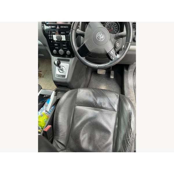 Vauxhall Zafira - 1.8 16V Elite MPV 5dr Petrol Easytronic Euro 4 (140 ps)