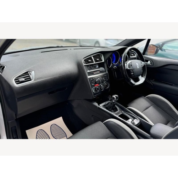 Citroen DS4 - 1.6 VTi DStyle Euro 5 5dr