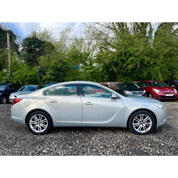 Vauxhall Insignia - 1.8i 16v Exclusiv Euro 5 4dr