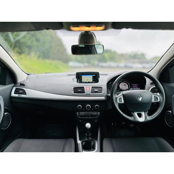 Renault Megane - 1.6 16V Dynamique TomTom Euro 5 3dr