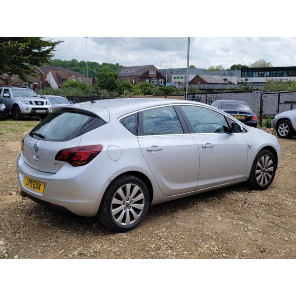 Vauxhall Astra - 1.4T 16v Elite Euro 5 5dr