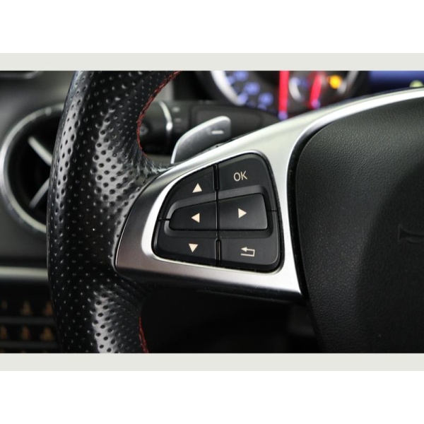 Mercedes-Benz CLA Class - CLA 220 D AMG LINE 2.1 4dr