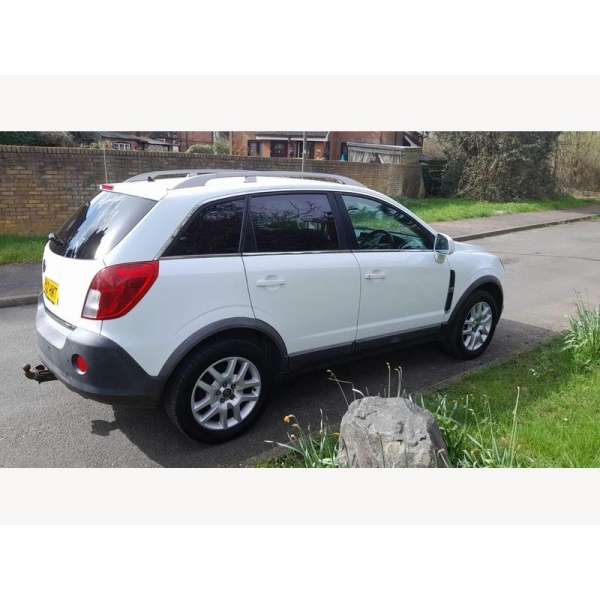 Vauxhall Antara - 2.2 CDTi Exclusiv 4WD Euro 5 (s/s) 5dr