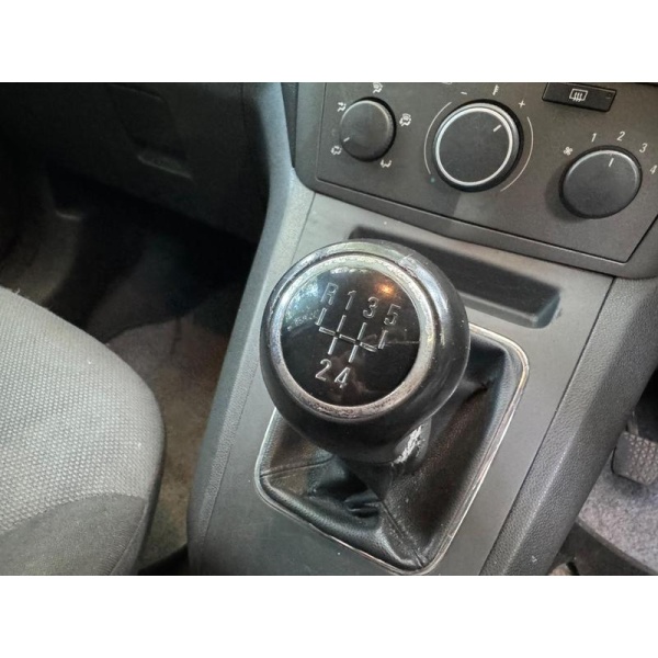 Vauxhall Zafira - 1.6 16V Club Euro 4 5dr