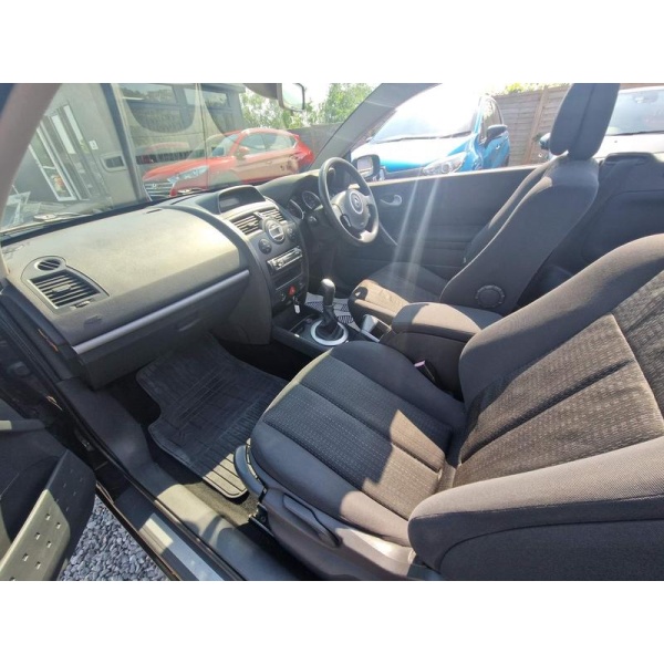 Renault Megane - 1.6 VVT Dynamique 2dr