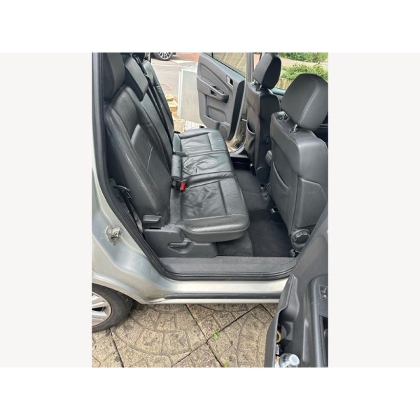 Vauxhall Zafira - 1.8 16V Elite MPV 5dr Petrol Easytronic Euro 4 (140 ps)