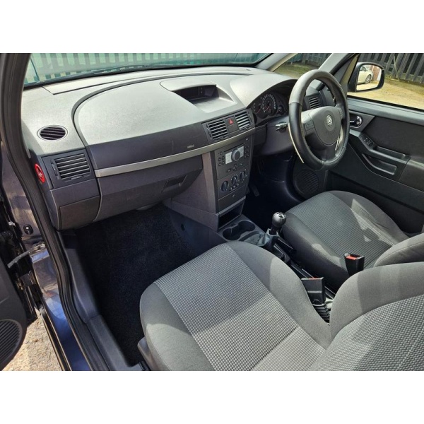 Vauxhall Meriva - 1.6i 16v Life 5dr