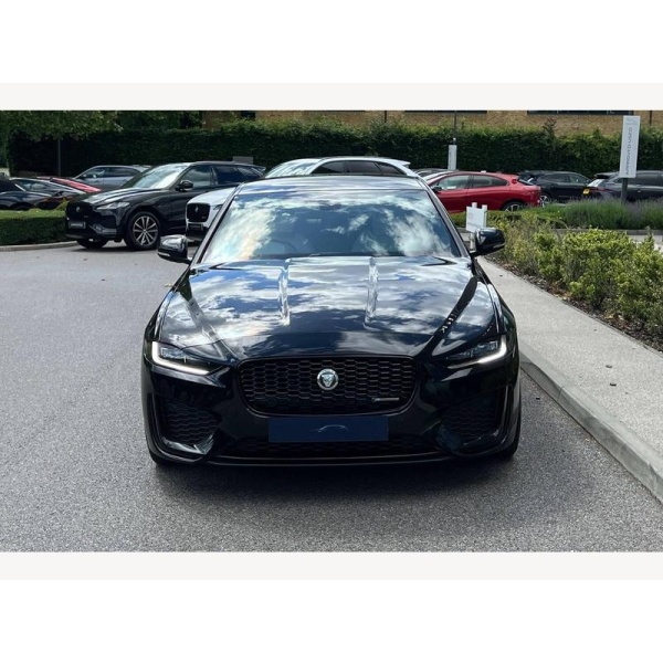 Jaguar XE - 2.0 D200 MHEV R-Dynamic SE Black Auto Euro 6 (s/s) 4dr