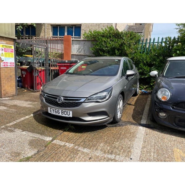 Vauxhall Astra - 1.6 CDTi ecoFLEX Tech Line Hatchback 5dr Diesel Manual Euro 6 (s/s) (110 ps)