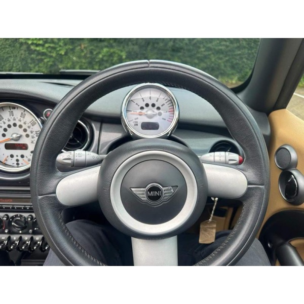 MINI Convertible - 1.6 One Convertible 2dr Petrol Manual Euro 3 (90 ps)