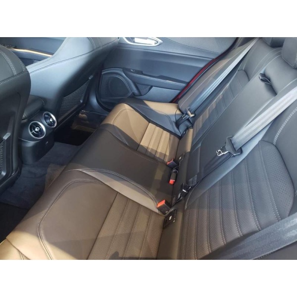 Alfa Romeo Giulia - 2.0 Turbo Petrol 280hp Veloce 4dr
