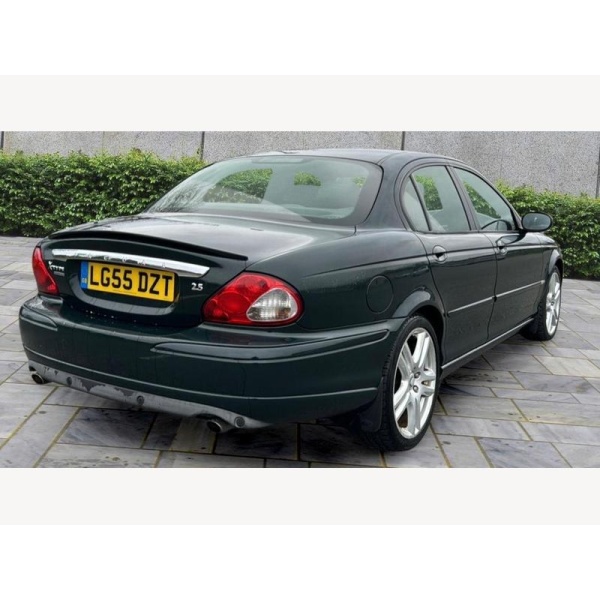 Jaguar X-type - 2.5 V6 Sport Premium (AWD) 4dr