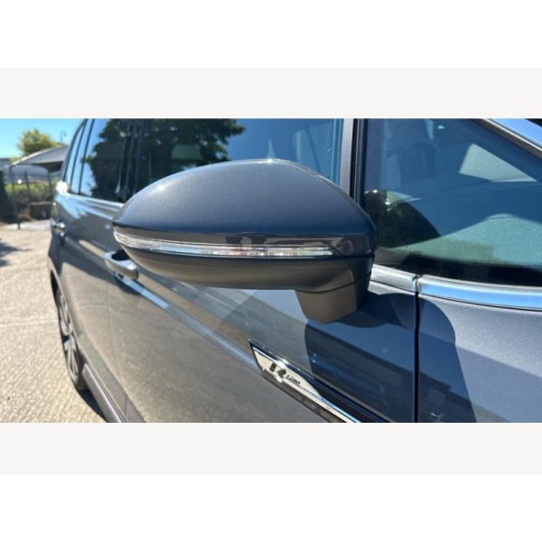 Volkswagen Touran - 1.5 TSI EVO R-Line DSG Euro 6 (s/s) 5dr