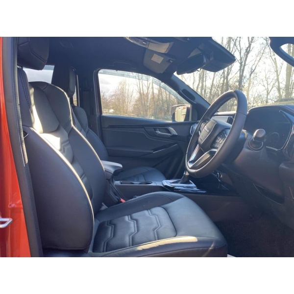 Isuzu D-max - 1.9 TD V-Cross Auto 4WD Euro 6 (s/s) 4dr