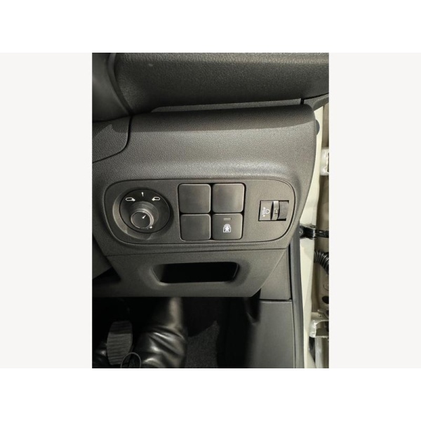Citroen C3 - 1.2 PureTech PLUS Euro 6 (s/s) 5dr