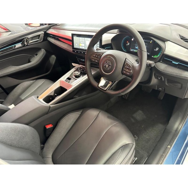 MG MG5 - 61.1kWh Trophy Auto 5dr